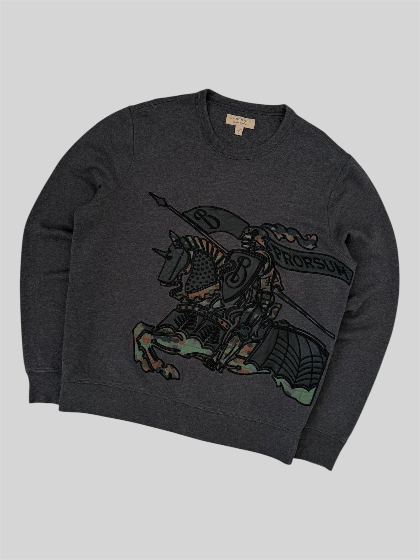 Authentic Burberry Embroidered Camo Horse Pullover Sweatshirt Dark Grey Large