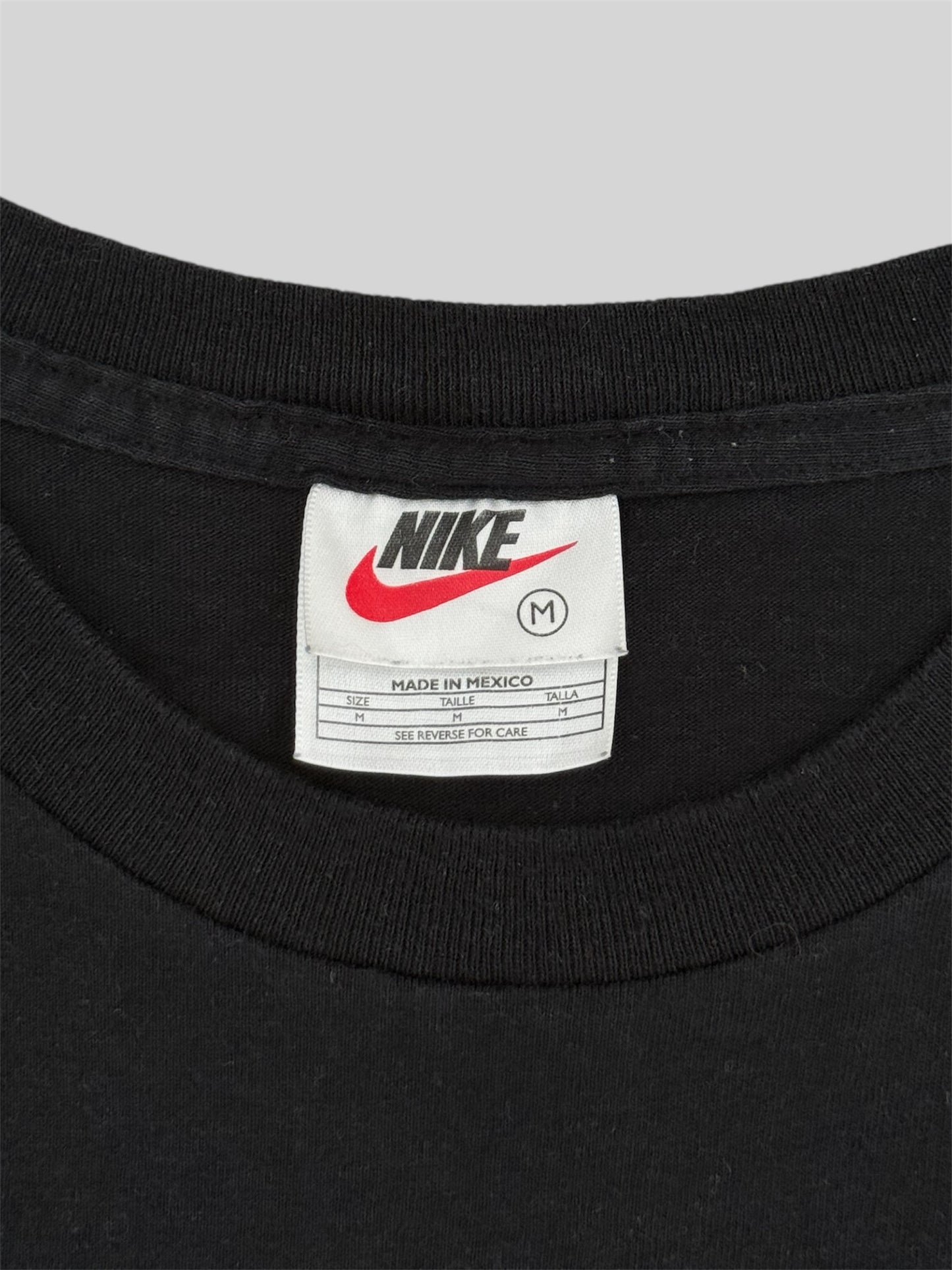 Vintage 90s Nike Embroidered Swoosh Badge Graphic Print T Shirt Black Medium