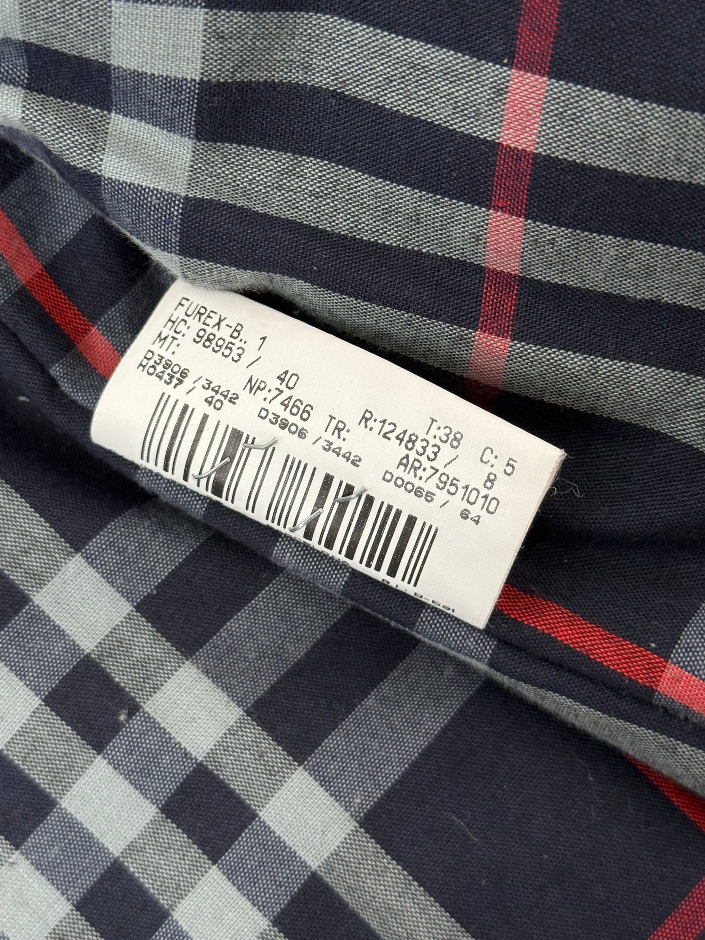 Vintage Burberry 1990s Men’s Button Up Quilted Nylon Jacket Black 38” Medium