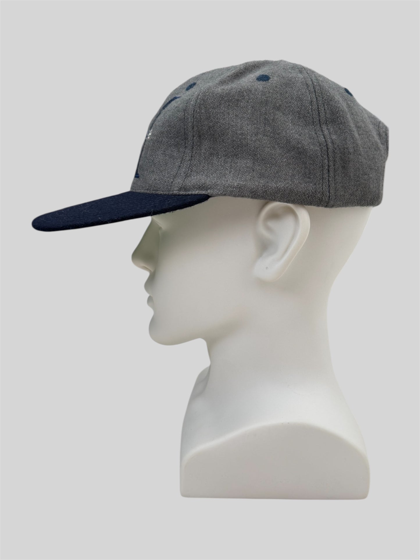 Vintage 90s Disneyland Paris Mikey Mouse Baseball Cap Grey Adults One Size