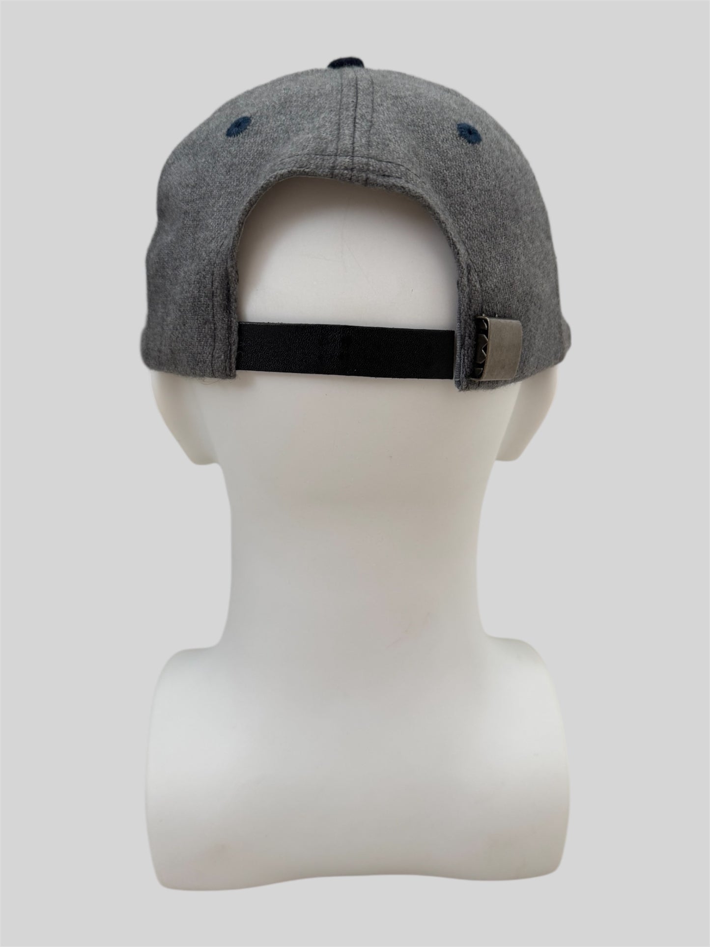 Vintage 90s Disneyland Paris Mikey Mouse Baseball Cap Grey Adults One Size